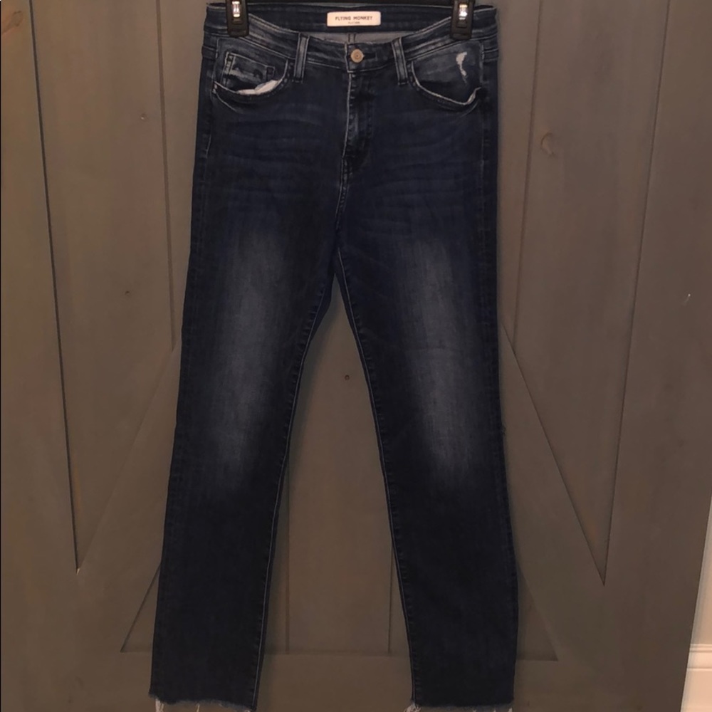 Women’s flying monkey blue jeans.